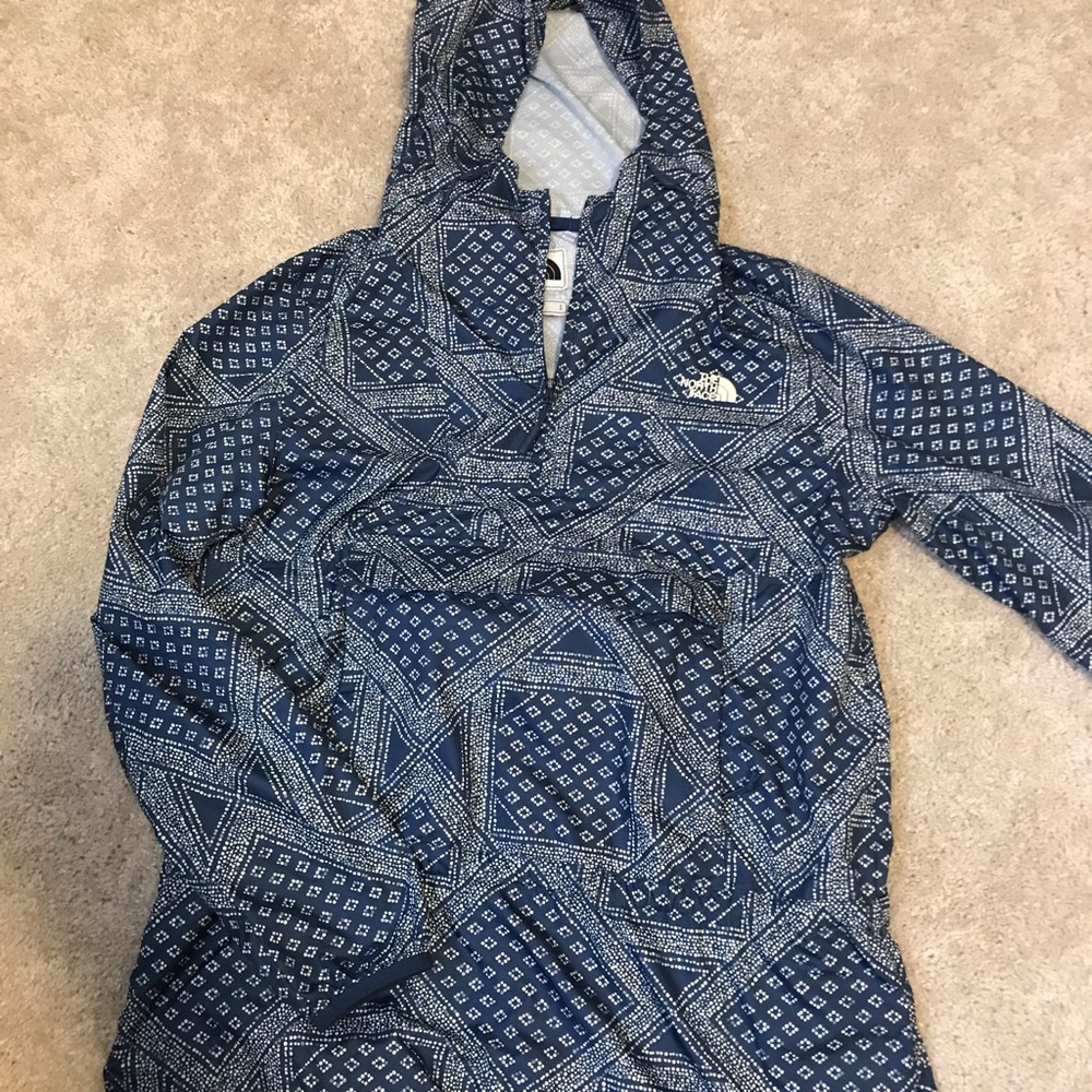 North Face Rain Jacket - NWOT - folds into pouch!